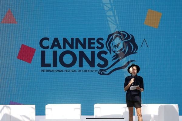 칸 라이언즈 페스티벌의 공식 명칭은 ‘칸라이언즈 크리에이티비티 페스티벌(Cannes Lions International Festival of Creativity)이다. 2019 칸라이언즈 세미나 무대 모습. ⓒCannes Lions